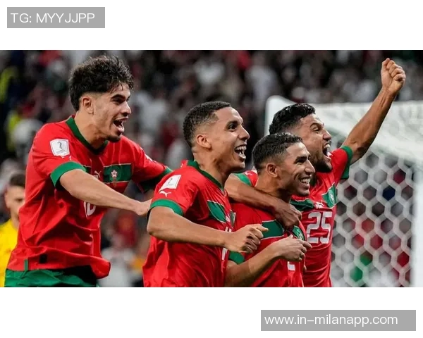 阿什拉夫在社交媒体上庆祝摩洛哥晋级非洲杯四强的辉煌时刻